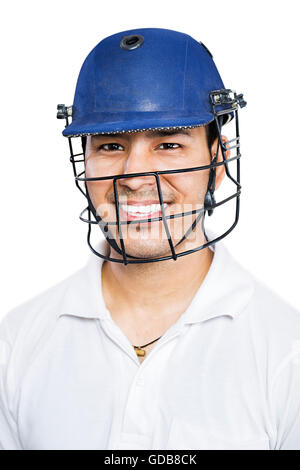 1 Indische Cricket Sport jungen Mann player tragen Helm Nahaufnahme Stockfoto