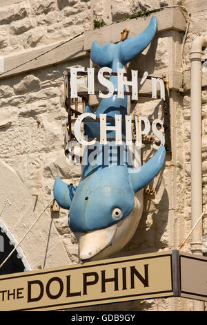 Großbritannien, Wales, Gwynedd, Barmouth, King Edward Street, Delphin Fisch und chip-Shop anmelden Stockfoto