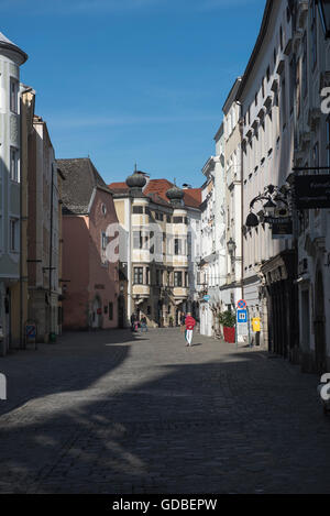 Straße in der Altstadt Linz, Österreich Stockfoto