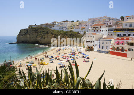 Strand von Carvoeiro, Algarve, Portugal Stockfoto