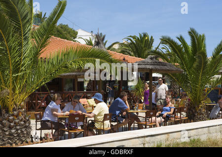 Straße Cafe in Alvor, Algarve, Portugal Stockfoto