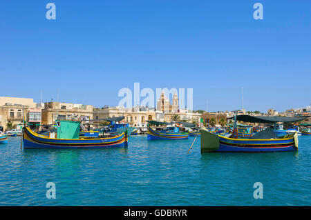 Traditionelle Fischerboote in Marsaxlokk, Malta Stockfoto