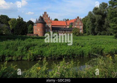 Schloss und Schlosspark Herten, Ruhrgebiet, Nordrhein-Westfalen Stockfoto