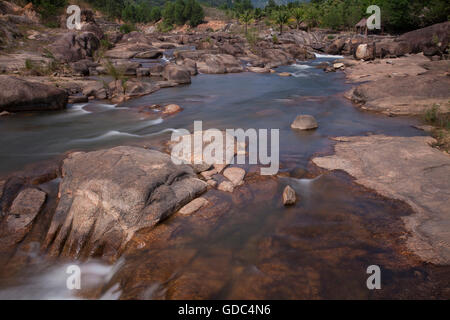 Wasserfall im Nationalpark Yersin, Ninh Thuan, Nha Trang, Vietnam, Asien Stockfoto