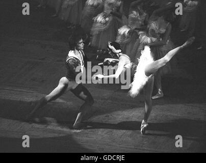 RUDOLF NUREJEW russischen Ballett-Tänzer mit der englischen Ballerina Margot Fonteyn Stockfoto