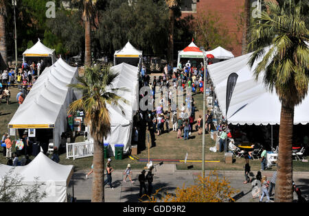 Der Tucson Festival of Books an der University of Arizona ist eine jährliche zweitägige Veranstaltung in Tucson, Arizona, USA. Stockfoto