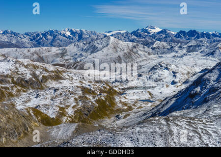 Blick über das Hochplateau der Seen Lais da Rims, Unterengadin, Schweiz. Im Hintergrund die Weisskugel, einen Berg Stockfoto