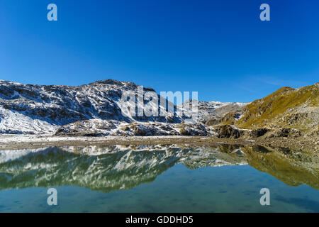 An den Seen Lais da Rims im Bereich Lischana im Unterengadin, Schweiz. Stockfoto