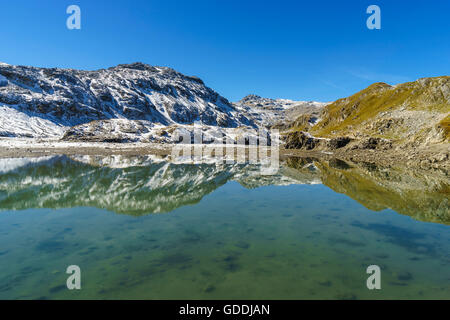 An den Seen Lais da Rims im Bereich Lischana im Unterengadin, Schweiz. Stockfoto