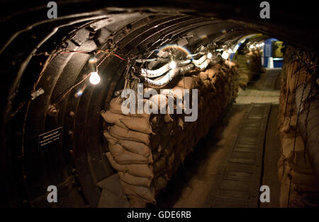 Berlin, Deutschland. 14. Juli 2016. Die sogenannte "Operation Gold Tunnel" ist Teil der 100 Ausstellungsobjekte. Berlin während des Kalten Krieges "auf das Alliertenmuseum in Berlin, Deutschland, 14. Juli 2016. Die Ausstellung ist auf dem Display ab 15. Juli 2016 bis 28. Januar 2018. Foto: Christian Platz/Dpa/Alamy Live News Stockfoto