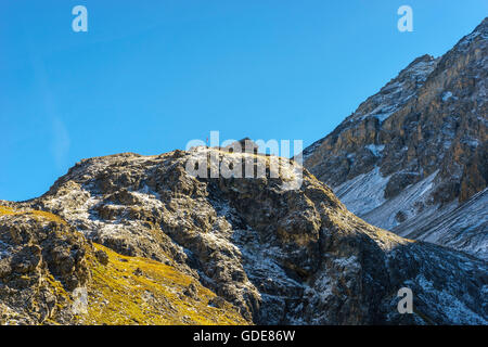 Die Lischana Hütte SAC (Schweizer Alpen-Club) oberhalb Scuol im Unterengadin, Schweiz. Stockfoto