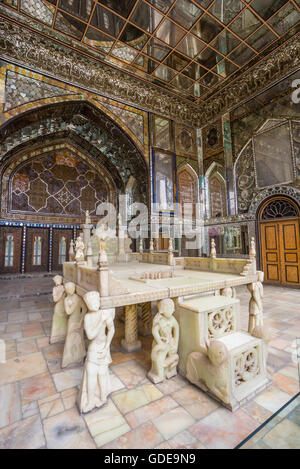Iran, Teheran Stadt, Golestan Palast Komplex, Ivan-e Takht-e Marmar (Marmor Thron Veranda) Stockfoto