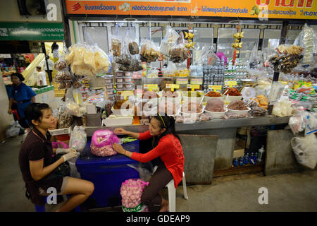 Fegetable am Tag Markt in der Stadt Phuket auf der Insel Phuket im Süden von Thailand in Südostasien. Stockfoto