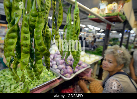 Fegetable am Tag Markt in der Stadt Phuket auf der Insel Phuket im Süden von Thailand in Südostasien. Stockfoto