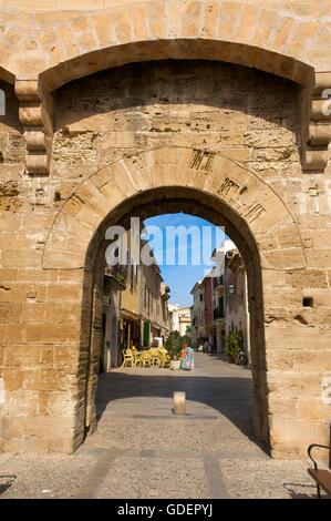 Stadtmauer von Alcudia, Mallorca, Mallorca, Balearen, Spanien Stockfoto