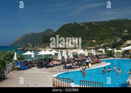 Kontogialos Beach in der Nähe von Pelekas, Korfu, Ionische Inseln, Griechenland Stockfoto
