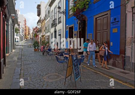 Straßencafé in Santa Cruz De La Palma, La Palma, Kanaren, Spanien Stockfoto