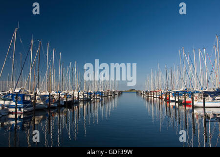 Segelschiffe in Marina, Ostseeheilbad, Schleswig-Holstein, Deutschland / Grömitz Stockfoto