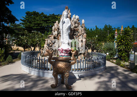 Buddhafigur, Dieu eine Pagode, Thap Cham, Phan Rang, Ninh Thuan, Vietnam Stockfoto