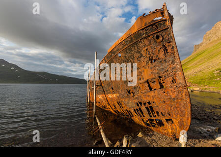 Schiffswrack, Djupavik, Island Stockfoto