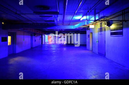 Hauptgebäude, einem ehemaligen Atombunker, Atomschutzbunker, Museum, Erlebnisausstellung "The Story of Berlin", Berlin Stockfoto