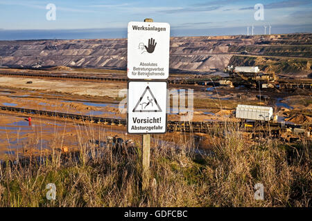 Warnschild, Abbaugebiet Garzweiler II, Lignit, Tagebau Bergbau, Garzweiler, Jüchen, Rheinische Braunkohle Abbaugebiet Stockfoto