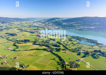 Mondsee: Blick von der Drachenwand Mondsee-See und das Dorf Mondsee, Österreich, Oberösterreich, Oberösterreich, Salzkamme Stockfoto