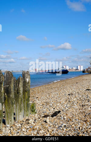 Hovertravel Hovercraft im Solent aus Southsea Seafront England uk Stockfoto