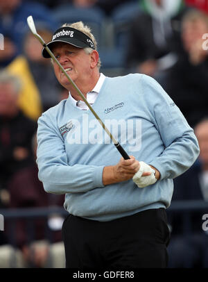 Schottlands Colin Montgomerie abschlägt 5. Tag drei der The Open Championship 2016 im Royal Troon Golf Club, South Ayrshire. Stockfoto