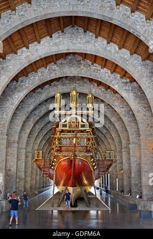 Nachbau des Flaggschiffs von Don Juan de Austria, im Museu Maritim in den alten Werften von Barcelona, Katalonien, Spanien. Stockfoto