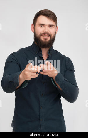 Porträt von gut aussehender Mann mit Bart Stockfoto