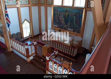 Island: die Husavikurkirkja, die hölzerne Kirche von Húsavík ist das bekannteste Wahrzeichen des Fischerdorfes Stockfoto