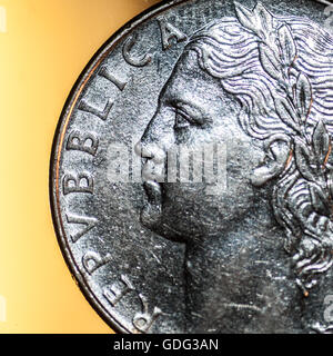 Alte italienische Münze (100 Lire) Stockfoto