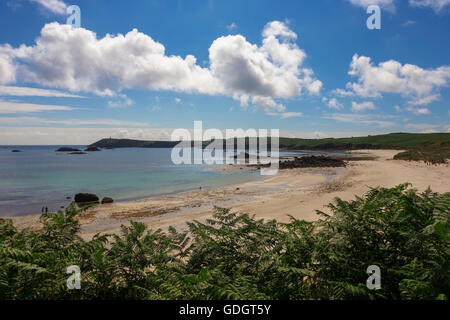 Kleine Bucht und Great Bay, St. Martin, Isles of Scilly, Großbritannien Stockfoto