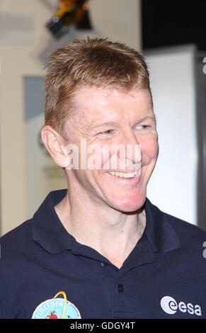 "Astronaut Tim Peake, Besuch der Space Zone, Farnborough Air Show 2016 nach seiner Zeit an Bord der ISS. Stockfoto