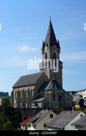 Haslach eine der Mühl: St.-Nikolaus-Kirche mit freistehenden ehemaligen Wehrturm, Österreich, Oberösterreich, Oberösterreich, Mühlv Stockfoto