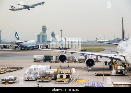 Fracht-Terminal am internationalen Flughafen Chep Lap Kok Hong Kong Stockfoto