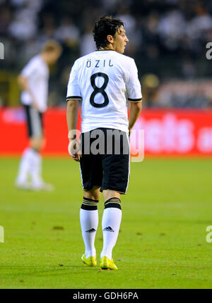 Mesut Oezil, UEFA Fußball-Europameisterschaft 2012-Qualifikation Belgien-Deutschland 0: 1, Stadion Stade Roi Baudouin, Brüssel Stockfoto