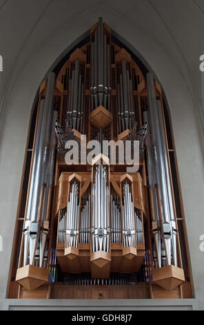 Reykjavik, Island: das Konzert Orgel der Hallgrimskirkja, luteran Kirche von Hallgrimur, von Johannes Klais Orgelbau in Bonn gebaut, Deutschland Stockfoto