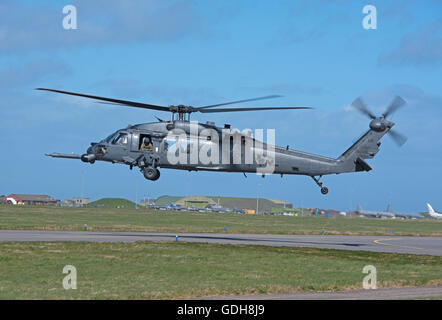 USAF Sikorsky MH-60 s Night Hawk auf Übung an RAF Lossiemouth, Moray. Schottland.  SCO 10.745. Stockfoto