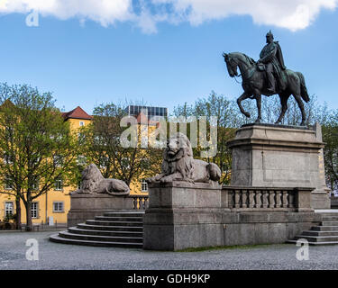 Kaiser Wilhelm Memorial, ein Reiterstandbild in Ehren von Wilhelm i., König von Preußen und deutscher Kaiser, Karlsplatz Stuttgart Stockfoto