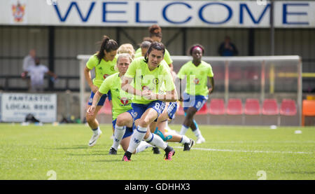 Wheatsheaf Park, Staines, UK. 17. Juli 2016. FA Womens Super League 1. Ladies Chelsea gegen Arsenal Ladies. Chelsea Ladies Aufwärmen vor dem Spiel Credit: Action Plus Sport/Alamy Live News Stockfoto