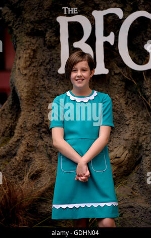 London, UK. 17. Juli 2016. Ruby Barnhill, die Teilnahme an der britischen Premiere von BFG Odeon Leicester Square in London 17. Juli 2016 Credit: Peter Phillips/Alamy Live News Stockfoto