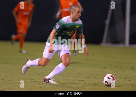 St. Petersburg, Florida, USA. 16. Juli 2016. Tampa Bay Rowdies Mittelfeldspieler Joe Cole (26) in Aktion gegen Puerto Rico FC während eines NASL-Spiel im Al Lang Stadion am 16. Juli 2016 in St. Petersburg, Florida.ZUMA Presse/Scott A. Miller © Scott A. Miller/ZUMA Draht/Alamy Live News Stockfoto