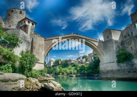 schöne alte Brücke in Mostar - von der UNESCO geschützt Stockfoto