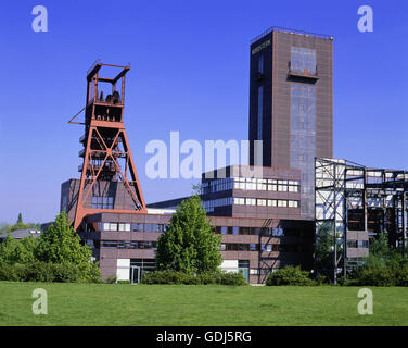 Geographie / Reisen, Deutschland, Nordrhein-Westfalen, Gelsenkirchen, Gebäuden, verwinkelten Turm auf ehemaligen Grube, Nordsternpark, Stockfoto