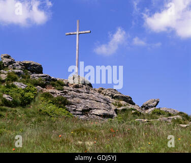 Geographie / Reisen, Deutschland, Bayern, Landschaft, Landschaften, natürliche Erhaltung Bayerischer Wald, großer Arber (Bergspitze), Kreuz auf dem Gipfel Stockfoto