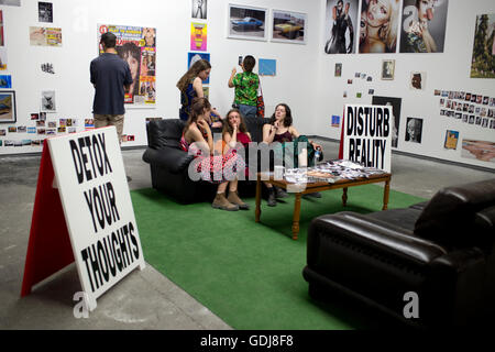 Arles, Frankreich. Les Ateliers (Alter Fabrikgebäude benannt, um ein fotografisches Museum). Discovery Award Teil. Stockfoto