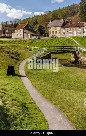 Hutton Beck durch Hutton-le-Hole Dorf Stockfoto