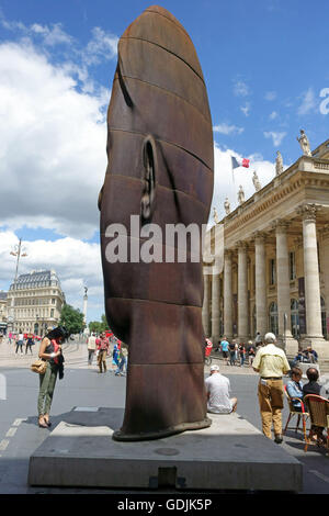 Sanna (2013) von Jaume Plensa in Place De La Comedie, Bordeaux, Frankreich Stockfoto